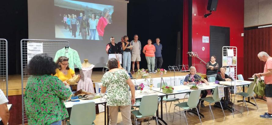 acueil du maire lors du forum des associations 2026