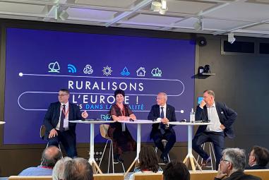 Guylaine Brohan lors de la table-ronde sur les services publics en milieu rural