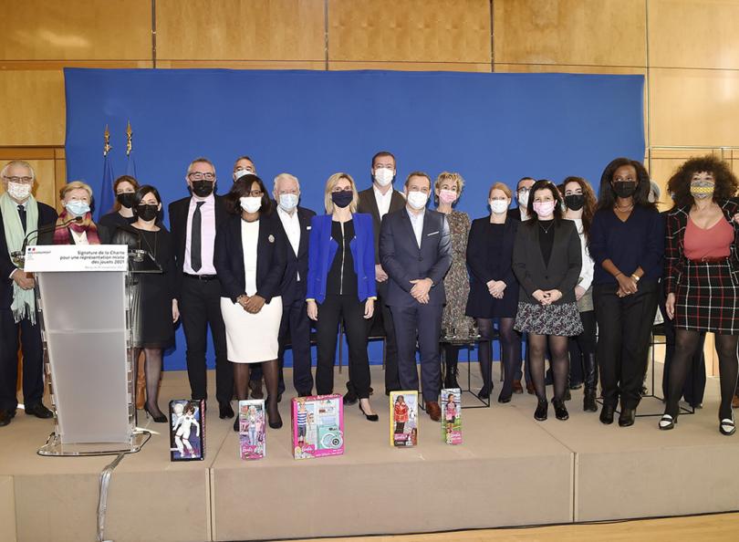 20211129_042 _ Signature charte  jouets_© A.Salesse