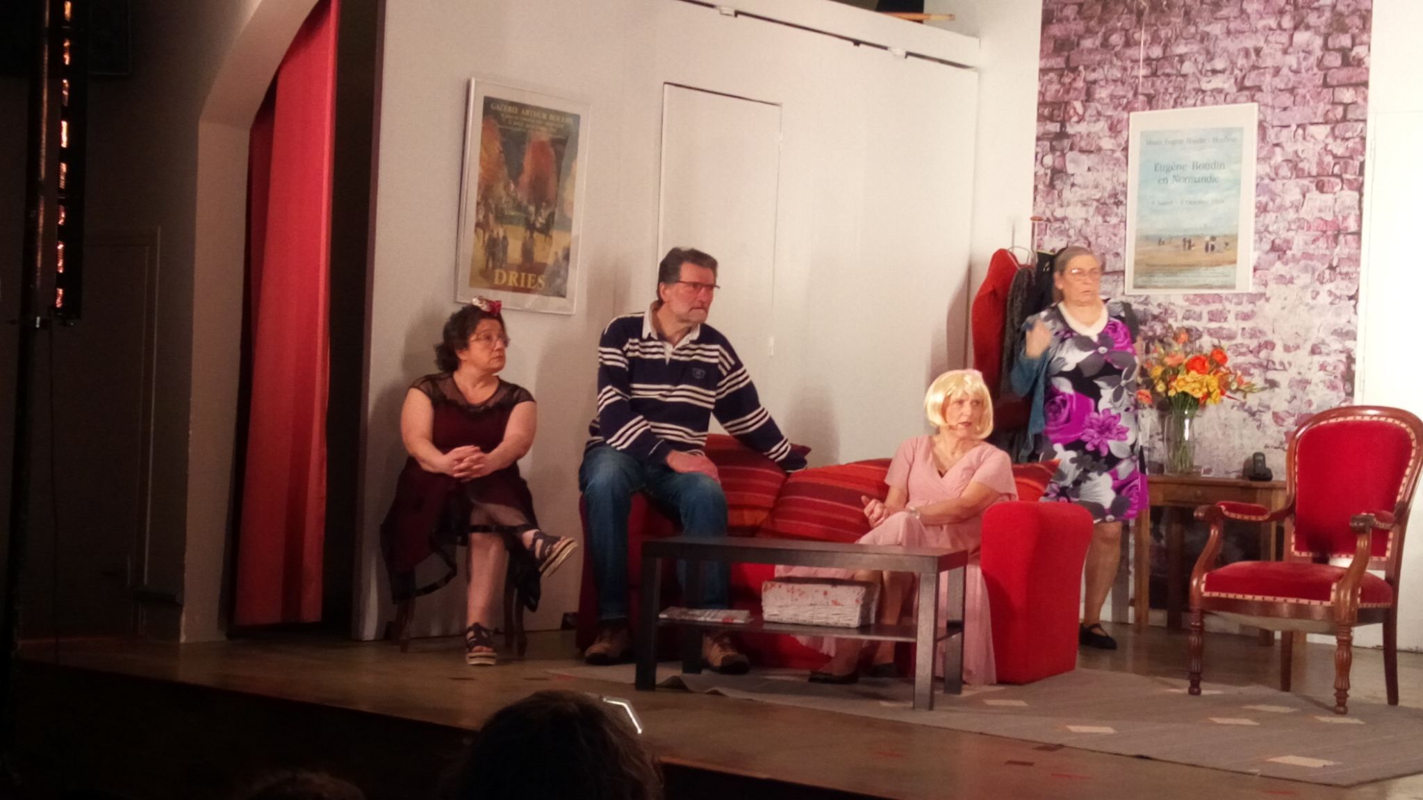 Théâtre : A qui perd, dur