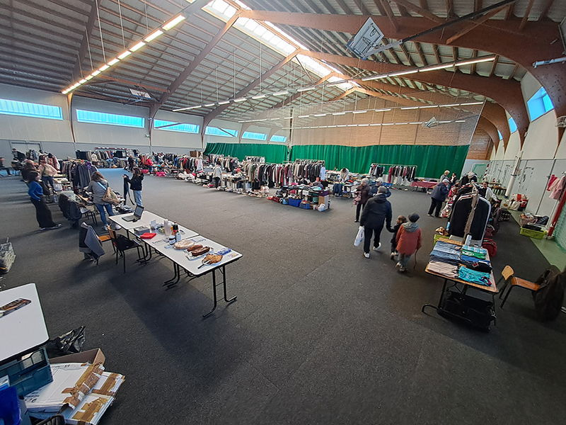Braderie Vêtements 2024