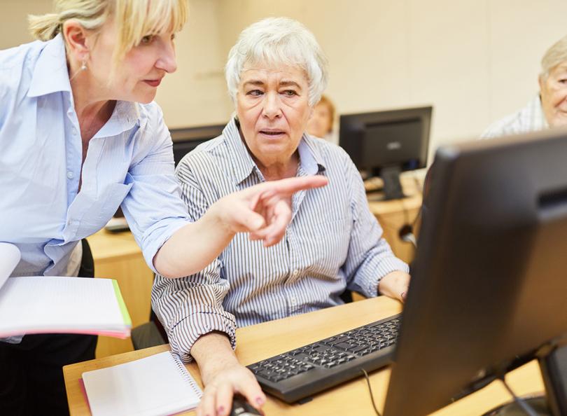 Cours informatique, démarches administratives : les ateliers numériques Familles Rurales vous accompagnent